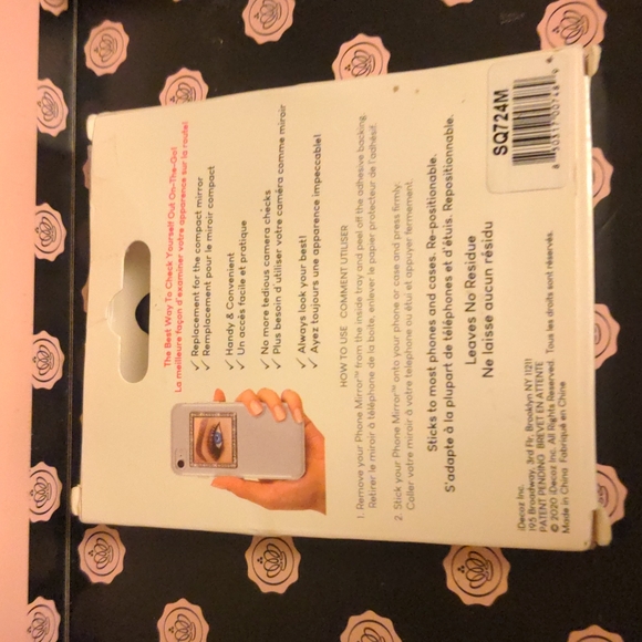 HOST PICK⭐PHONE MIRROR IDECOZ STICKS ON THE BACK OF YOUR PHONE OR CASE - Picture 3 of 6